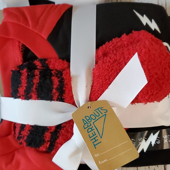 🆕️ CHRISTMAS FAMILY MATCHING PAJAMAS 🎄 - Picture 3 of 9